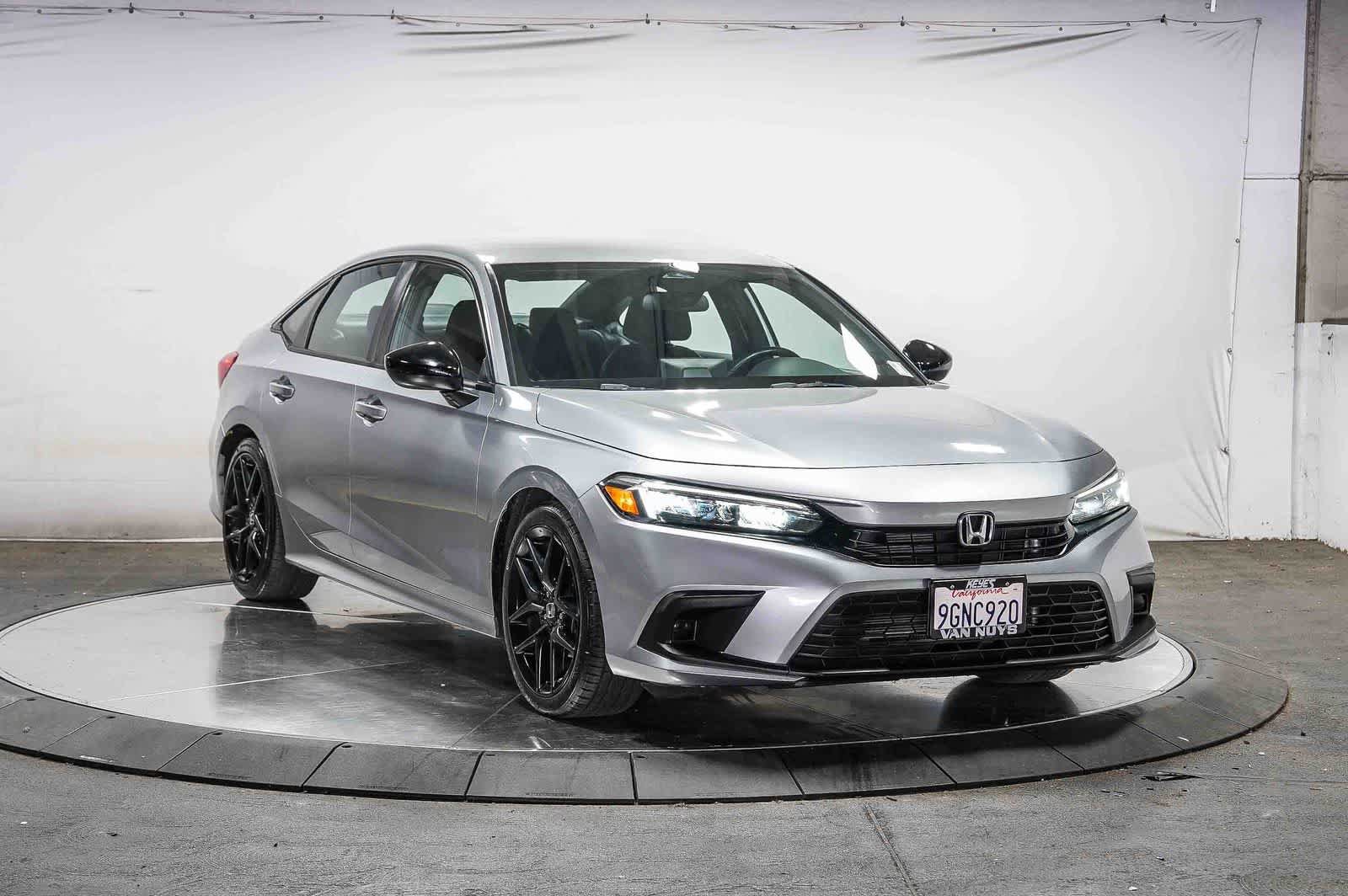 Used 2023 Honda Civic Sport image 5