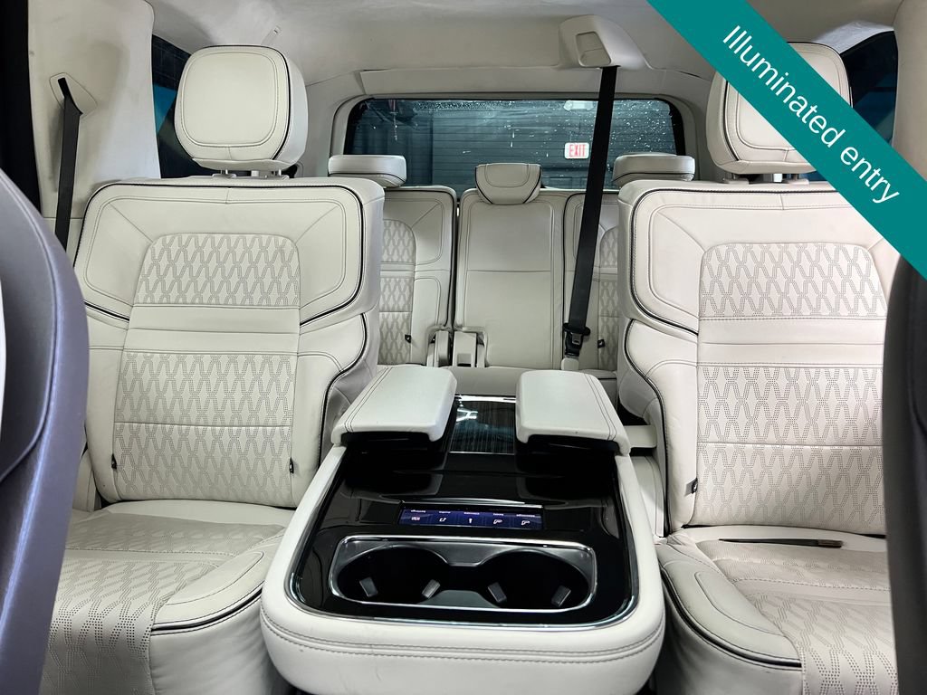 Used 2024 Lincoln Navigator Black Label AWD/4WD image 22
