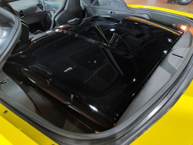 Used 2016 Chevrolet Corvette Stingray Coupe w/ 3LT Preferred Equipment Group RWD image 4