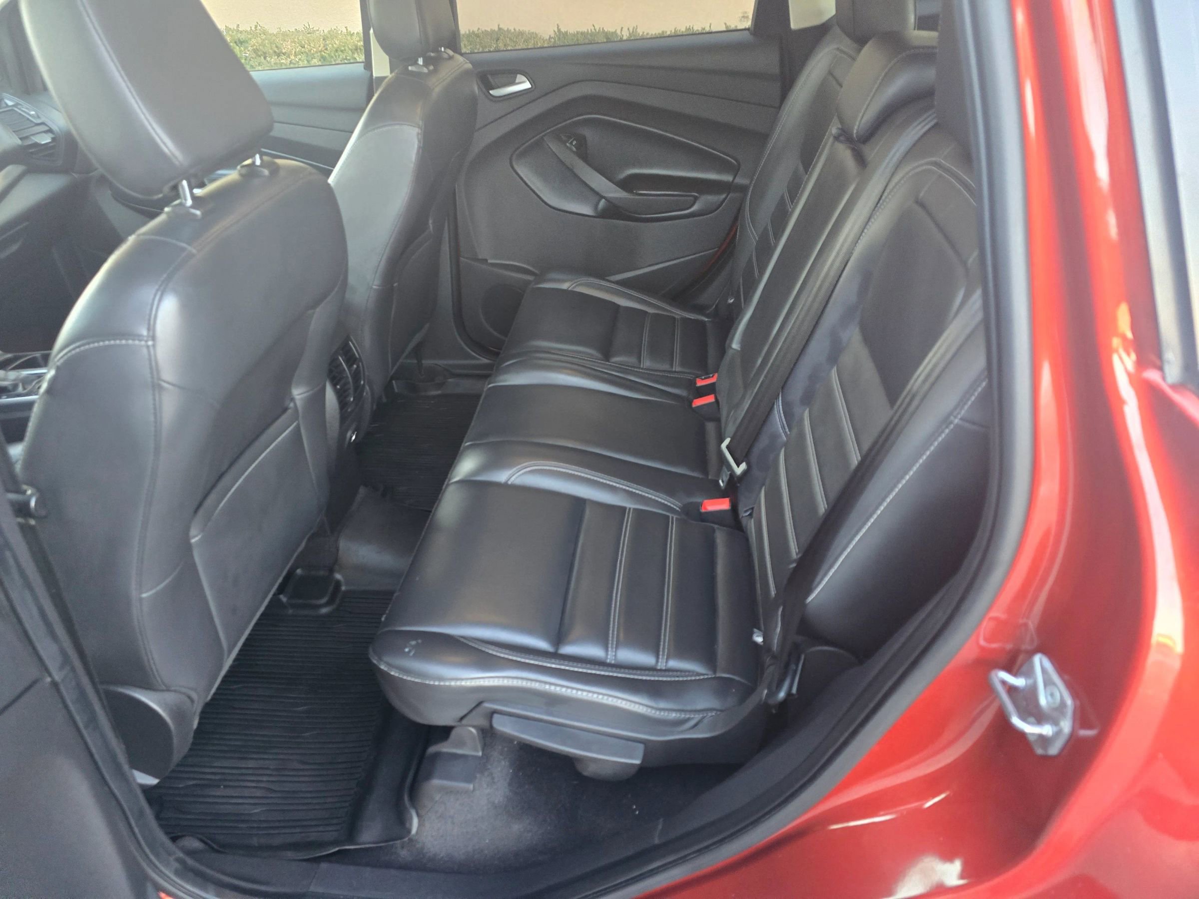 Used 2019 Ford Escape SEL image 21