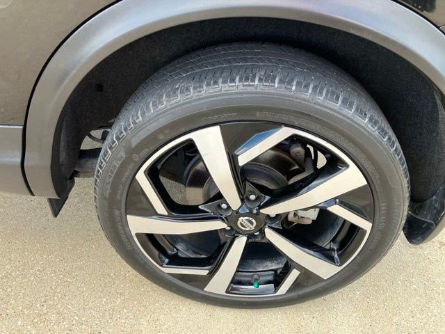 Used 2021 Nissan Rogue Sport SL w/ Premium Package AWD/4WD image 26