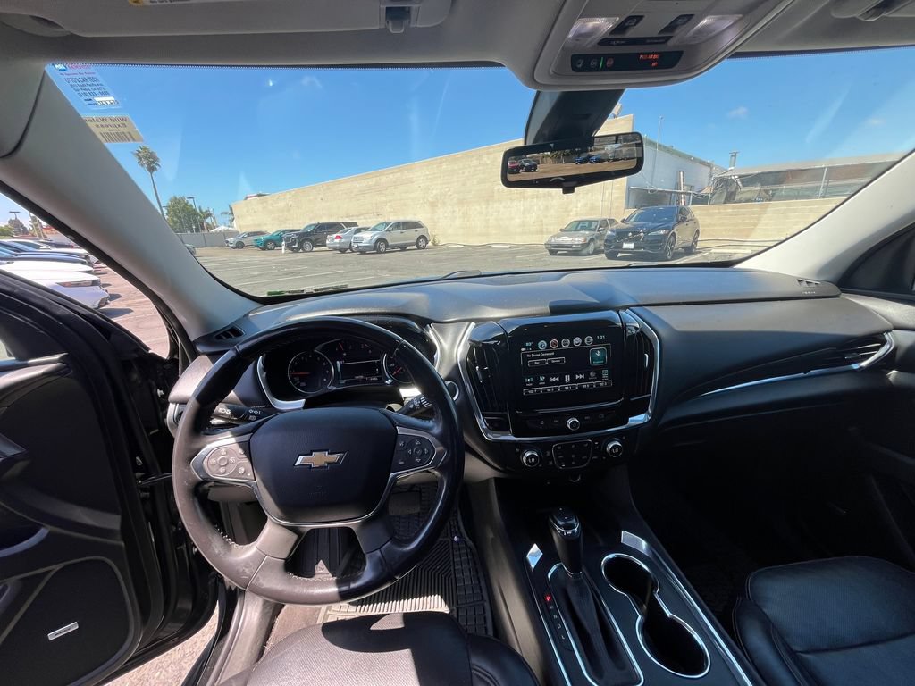 Used 2018 Chevrolet Traverse Premier w/ Redline Edition FWD image 9