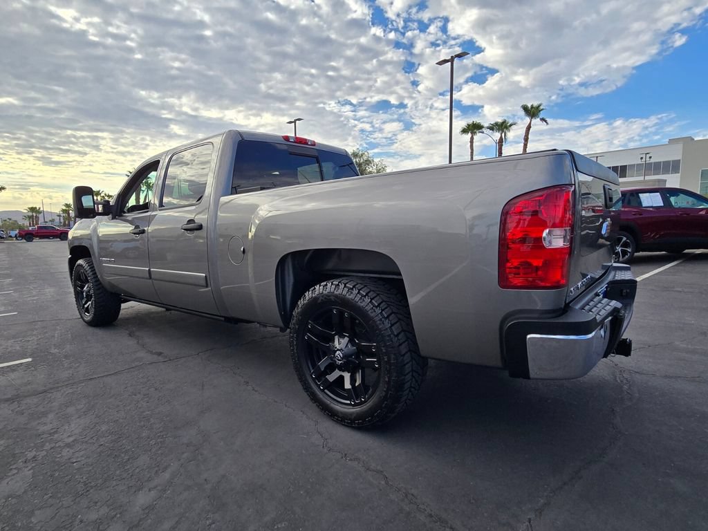 Used 2008 Chevrolet Silverado 2500 LT w/ 1LT Convenience Package RWD image 4