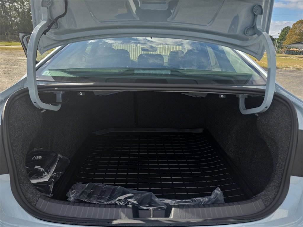 New 2026 Volkswagen Jetta SE image 24