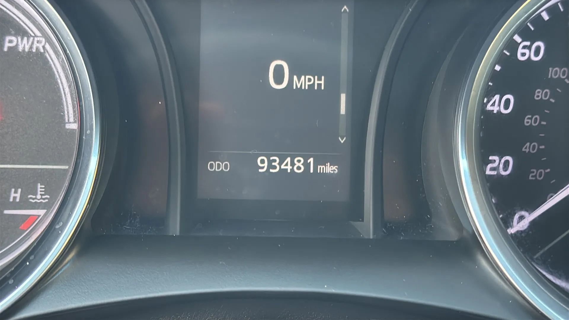 Used 2020 Toyota Camry LE image 17