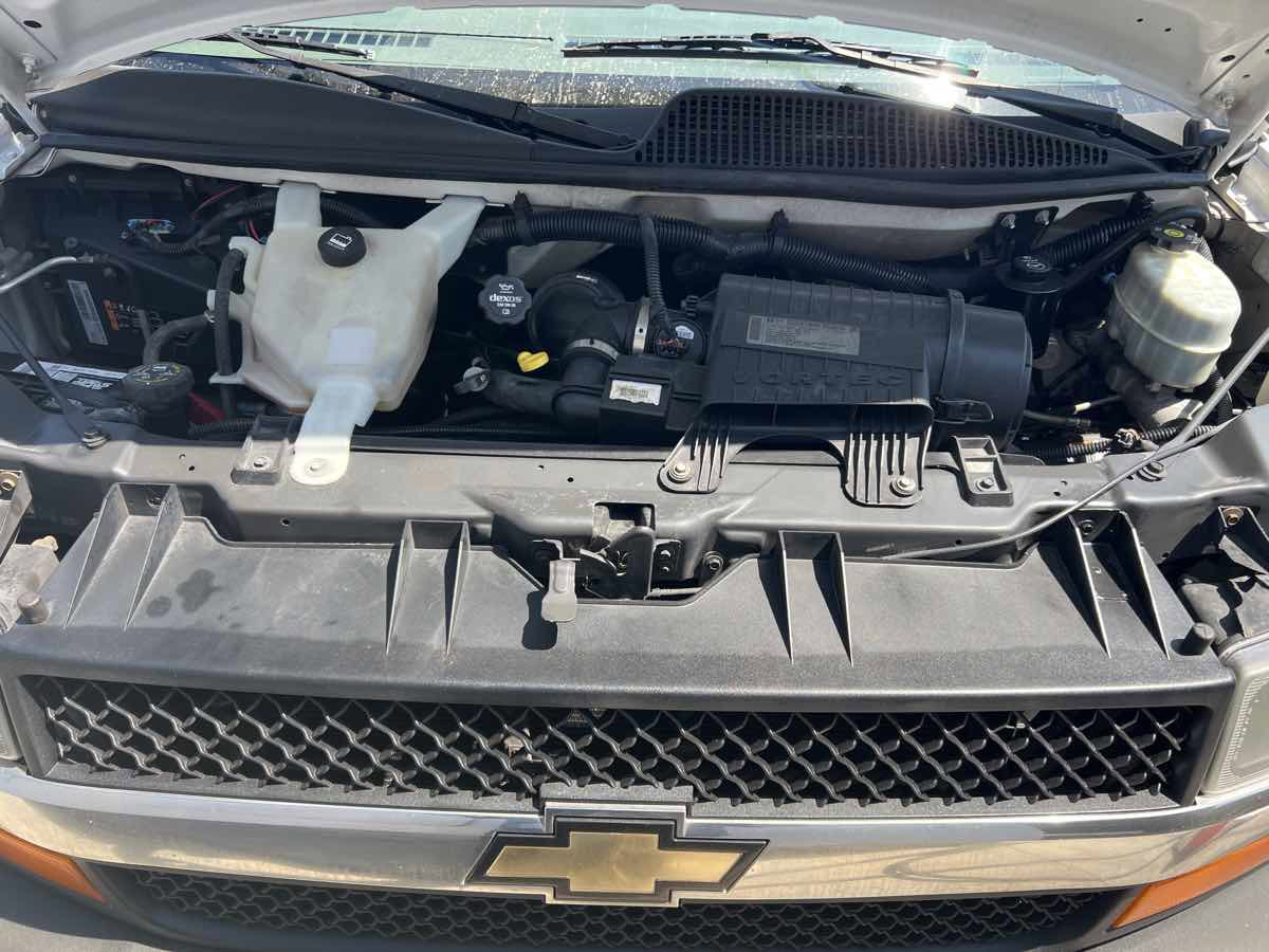 Used 2013 Chevrolet Express 3500 w/ Chrome Appearance Package image 9