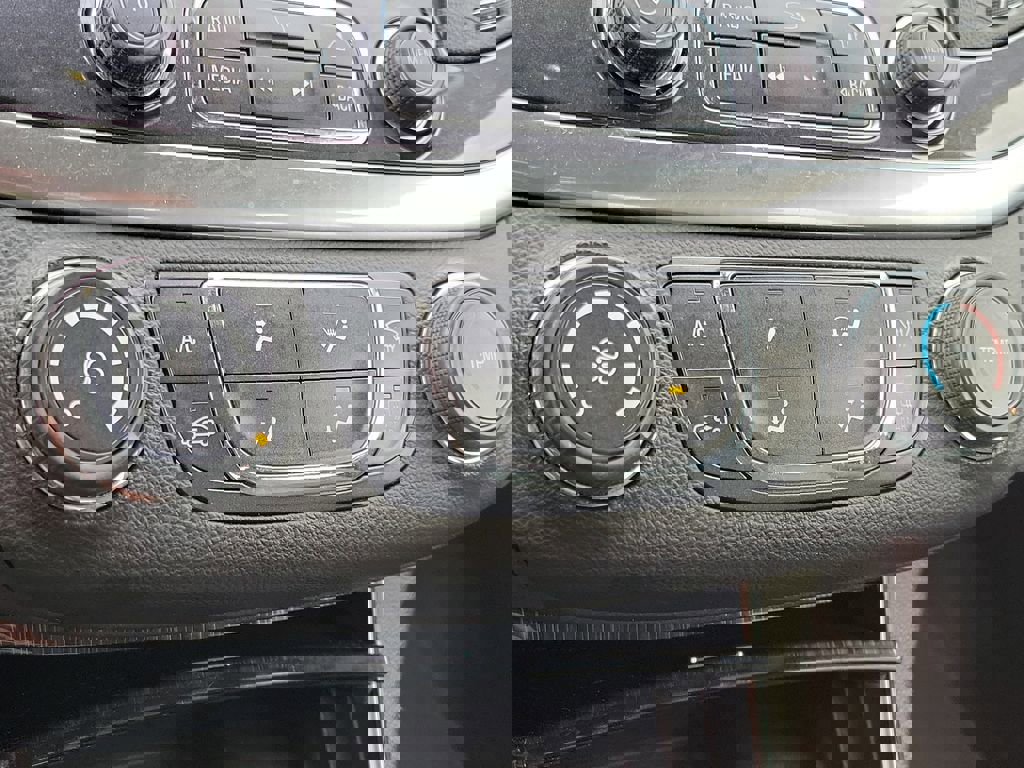 Used 2018 Chevrolet Impala LS image 26