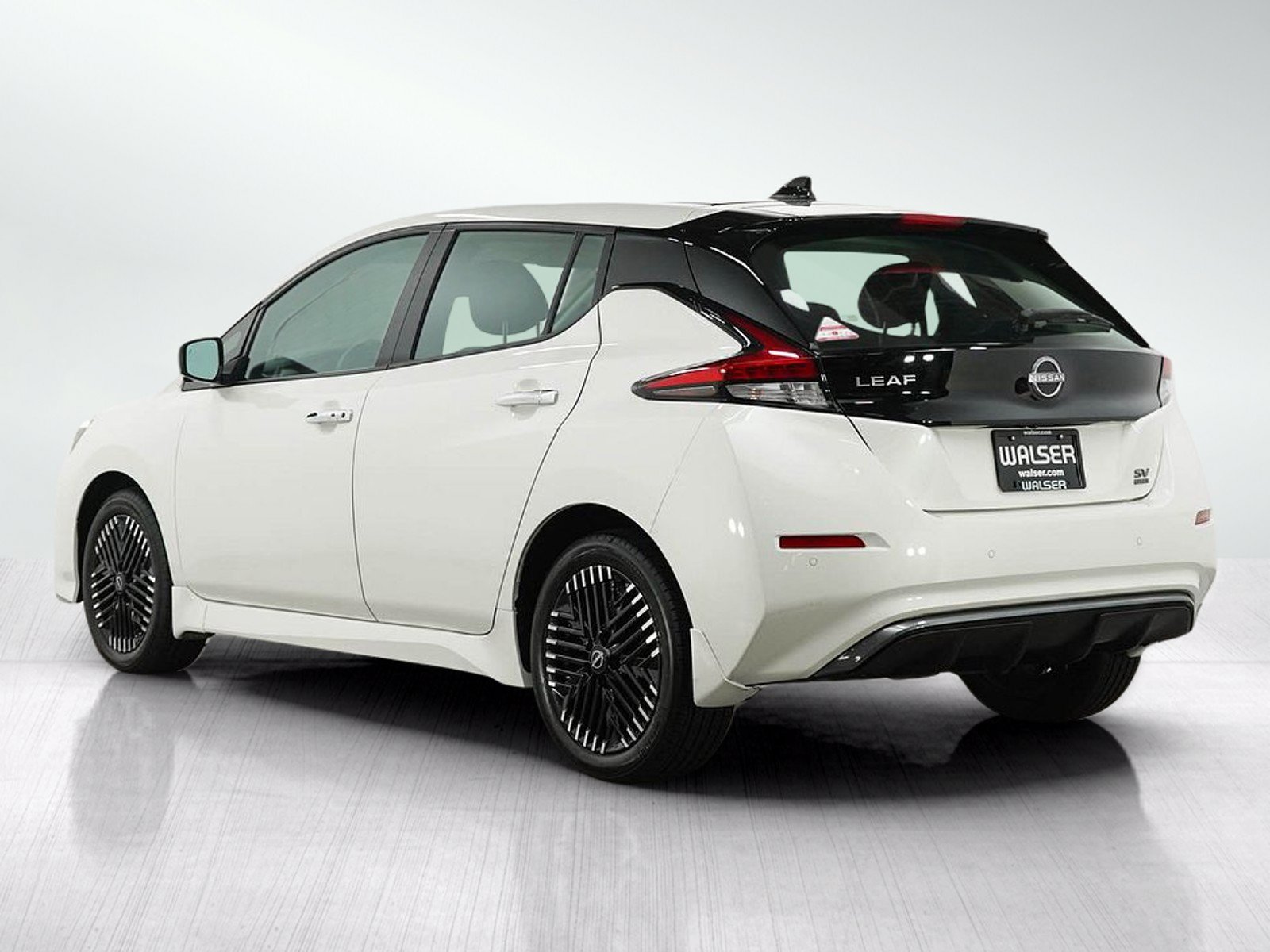 Used 2024 Nissan Leaf SV Plus FWD image 4