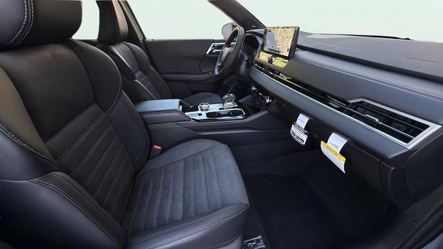 New 2026 Mitsubishi Outlander LE image 22