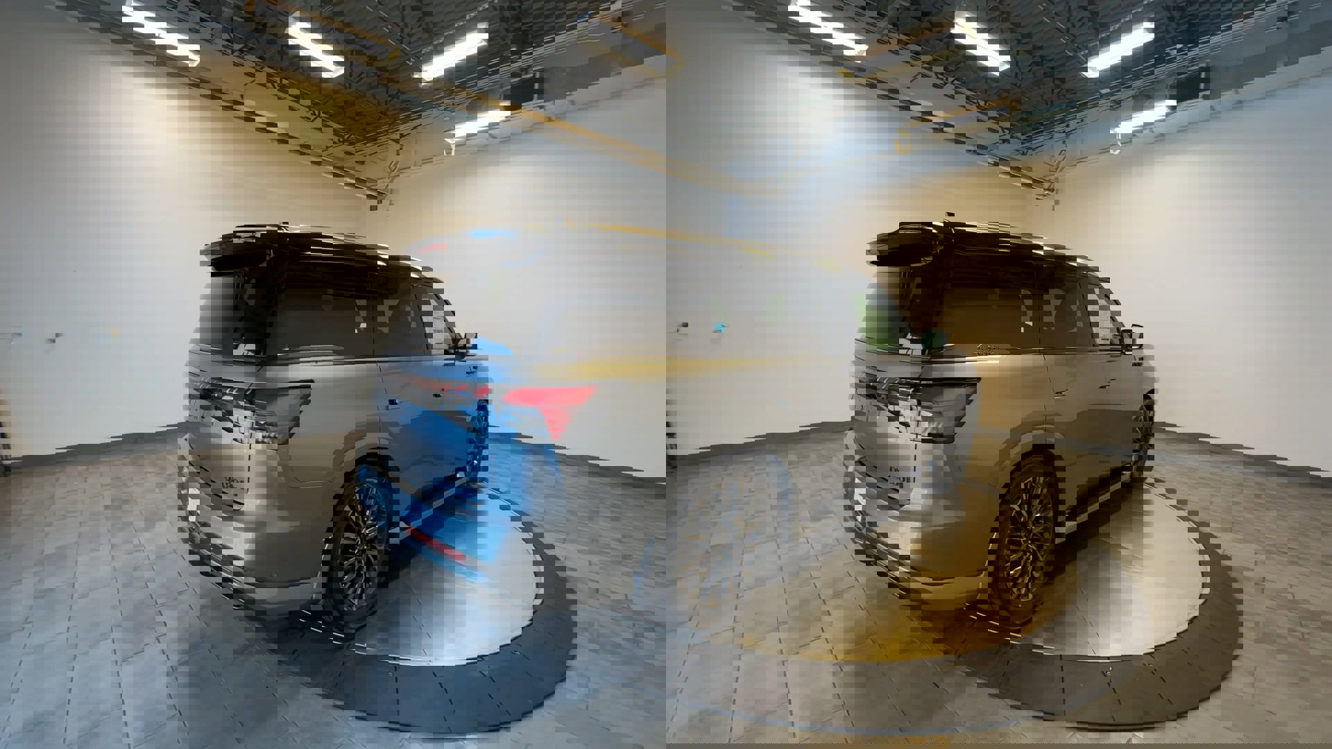 New 2026 INFINITI QX80 Autograph w/ Premium Cargo Package image 8