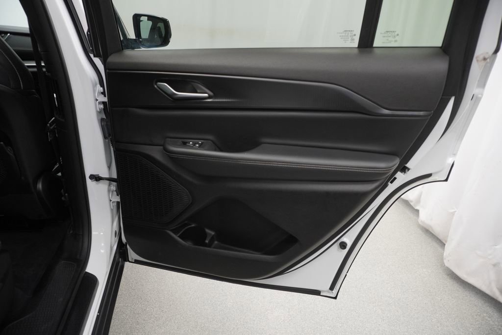 Certified 2023 Jeep Grand Cherokee L Laredo image 46