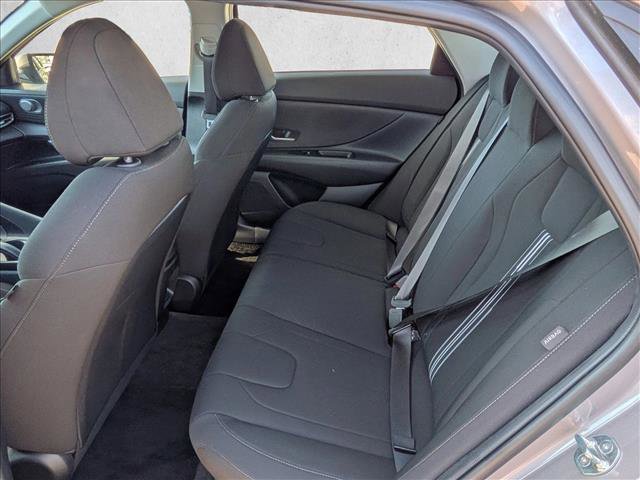 Used 2024 Hyundai Elantra SEL FWD image 19