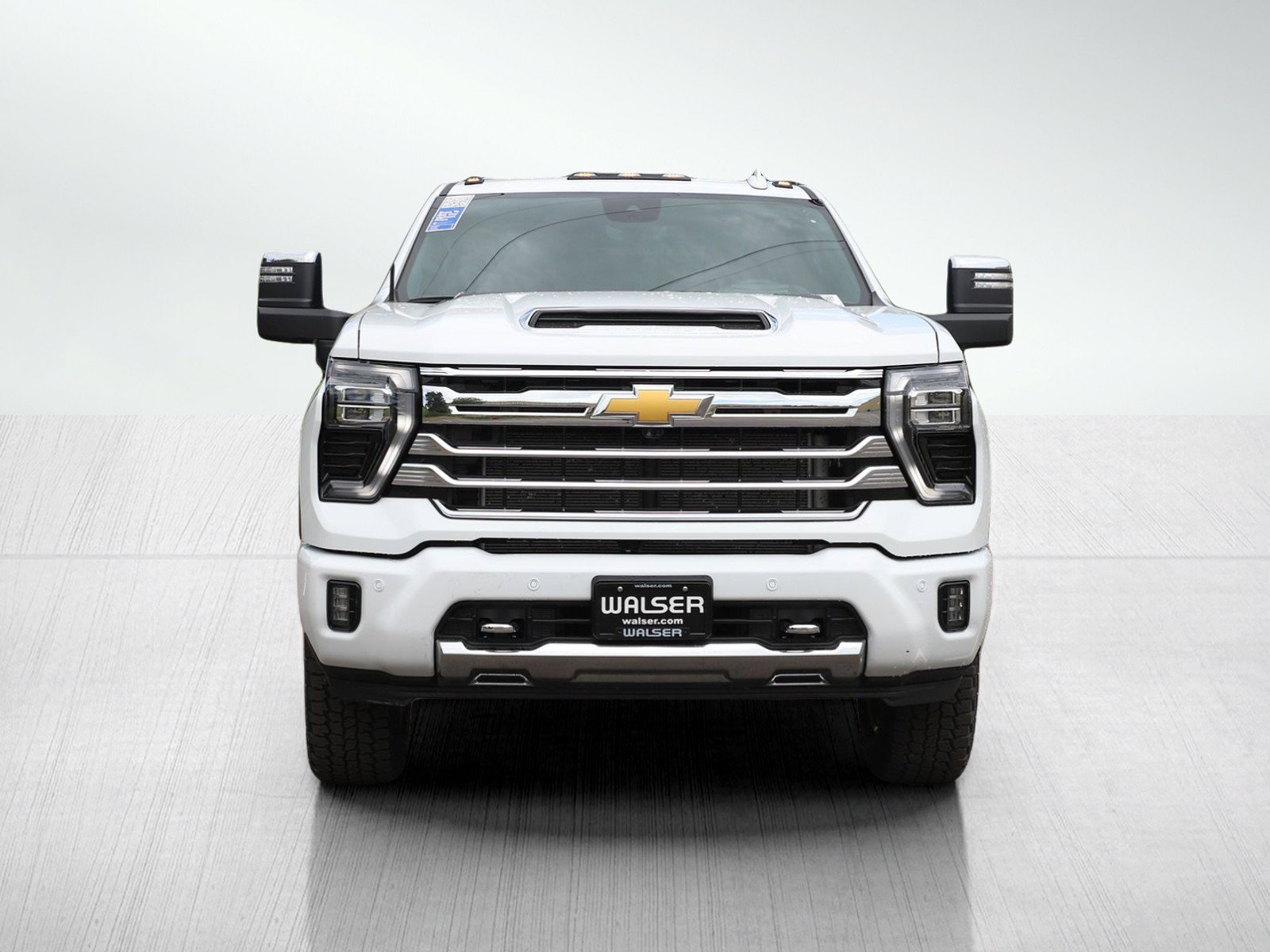 Used 2024 Chevrolet Silverado 3500 High Country w/ High Country Premium Package AWD/4WD image 8