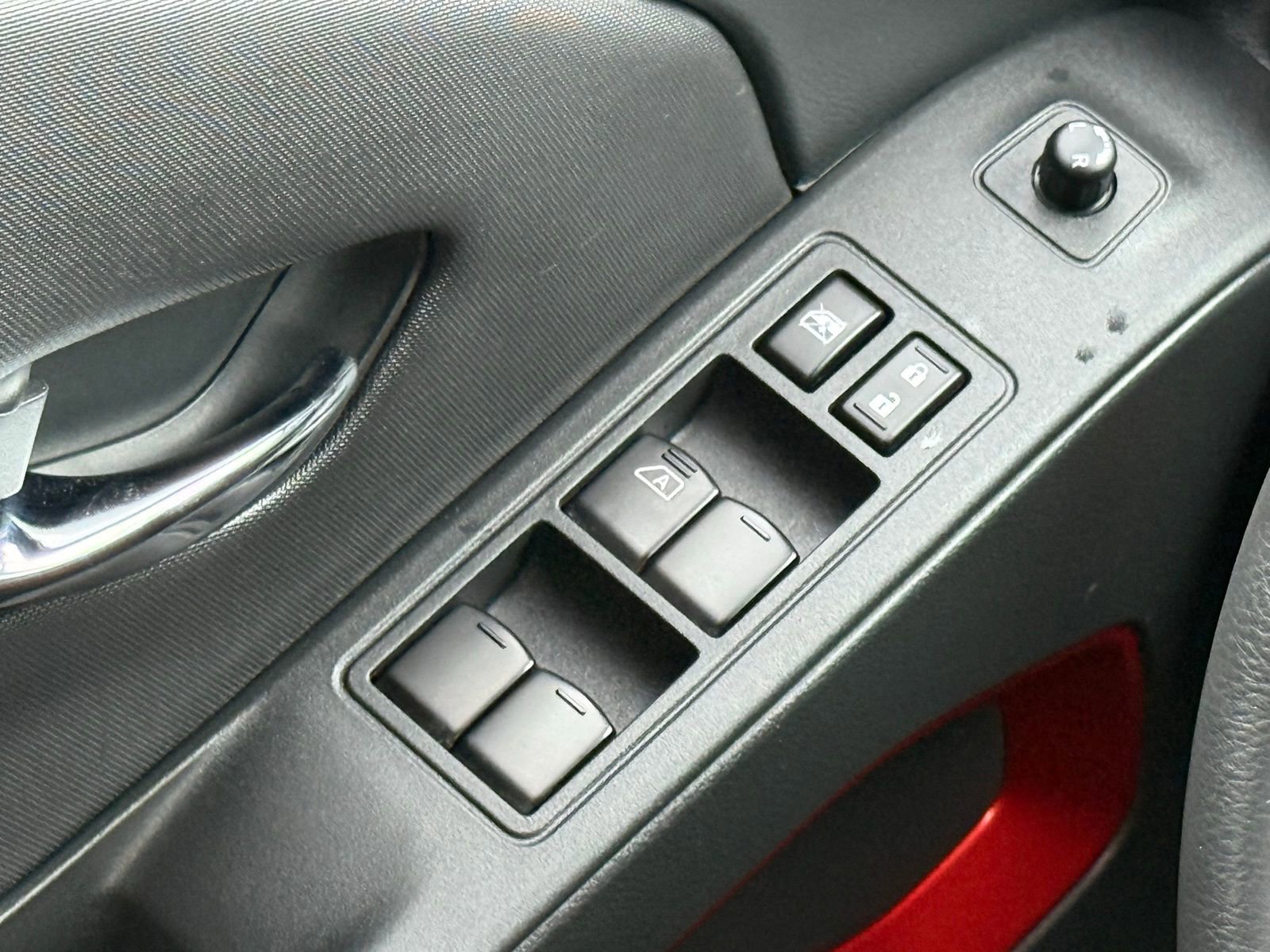 Used 2024 Nissan Frontier PRO-4X w/ Pro Convenience Package image 36