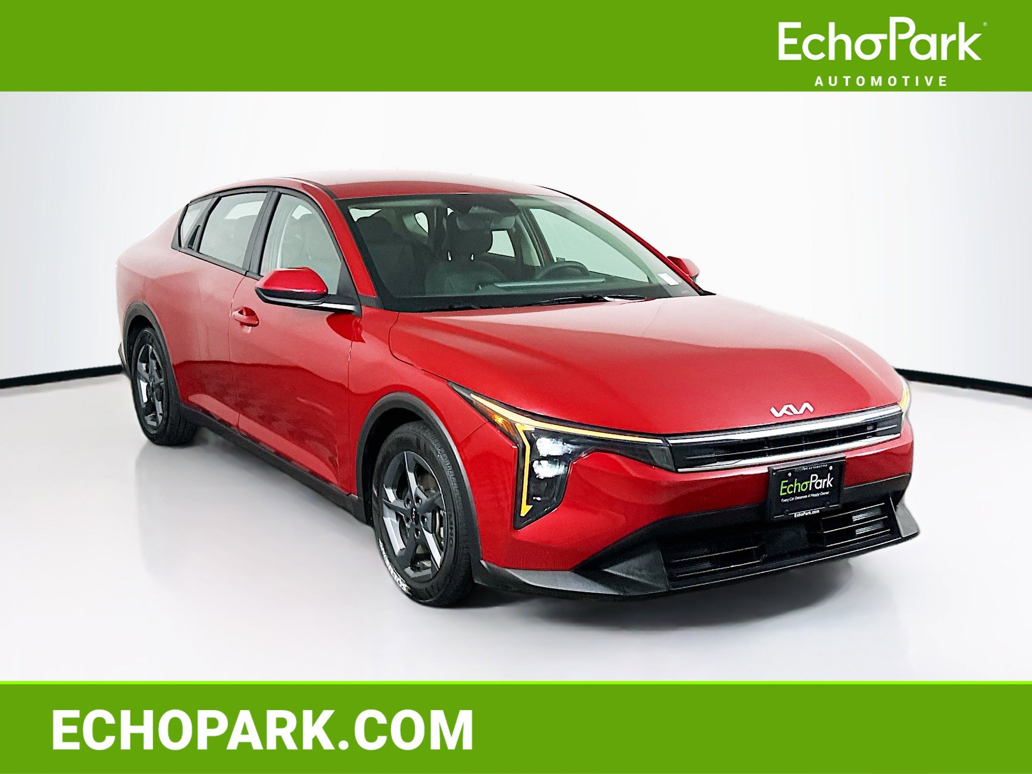 Used 2025 Kia K4 LXS FWD image 1