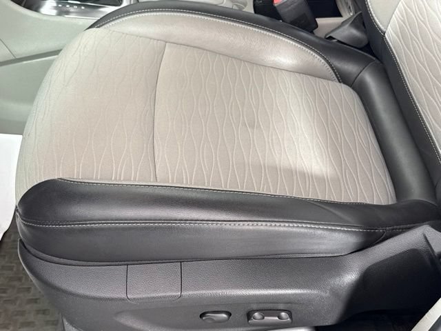 Used 2016 Buick Encore Convenience FWD image 13