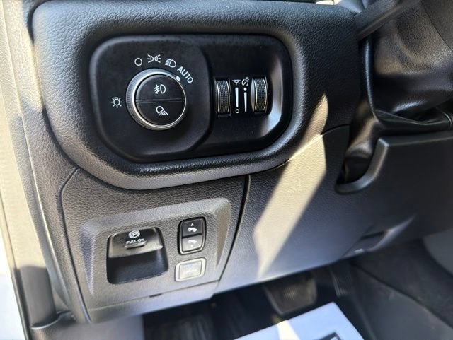 Used 2025 RAM 1500 Laramie w/ Sport Appearance Package AWD/4WD image 26