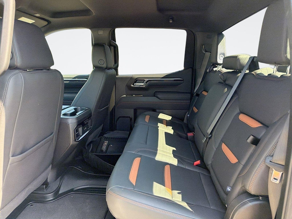 Used 2025 GMC Sierra 1500 AT4 AWD/4WD image 24