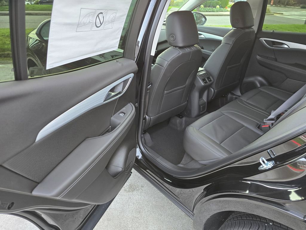 New 2026 Buick Envision Avenir image 52