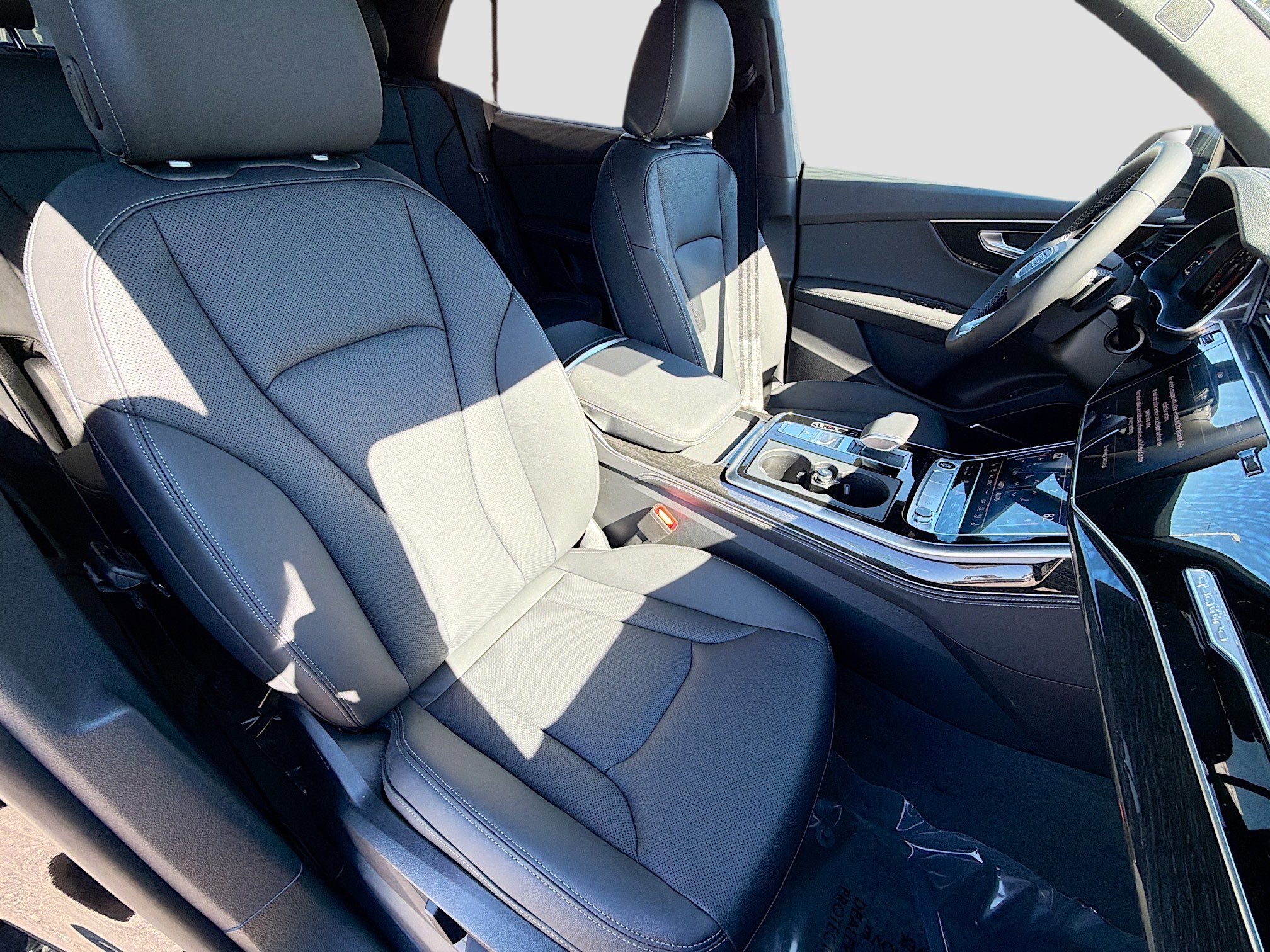 Used 2026 Audi Q8 Premium Plus AWD/4WD image 15