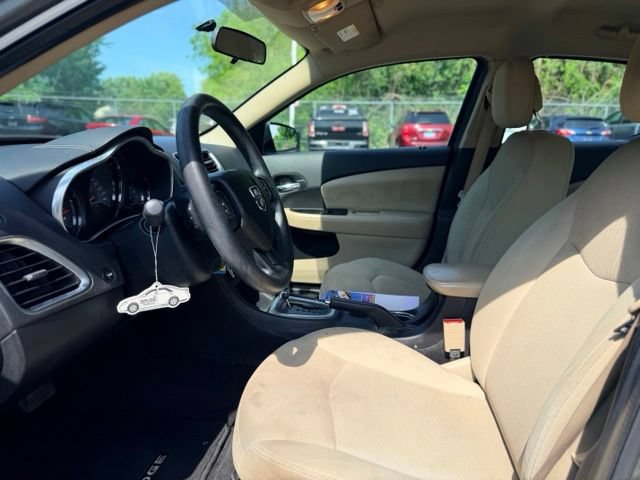 Used 2012 Dodge Avenger SE FWD image 6