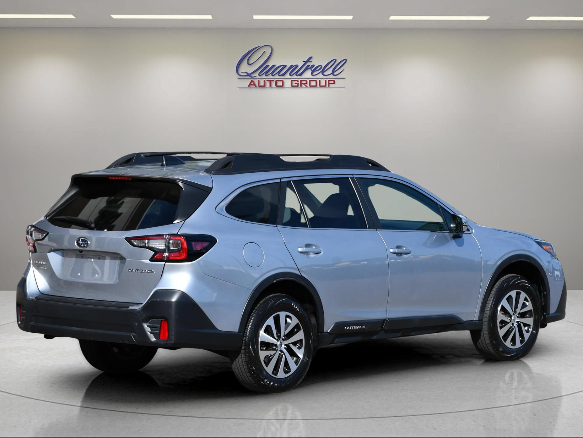 Used 2020 Subaru Outback Premium w/ Popular Package #1 AWD/4WD image 4