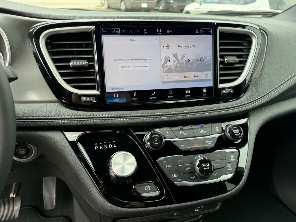 New 2026 Chrysler Pacifica Select FWD image 19