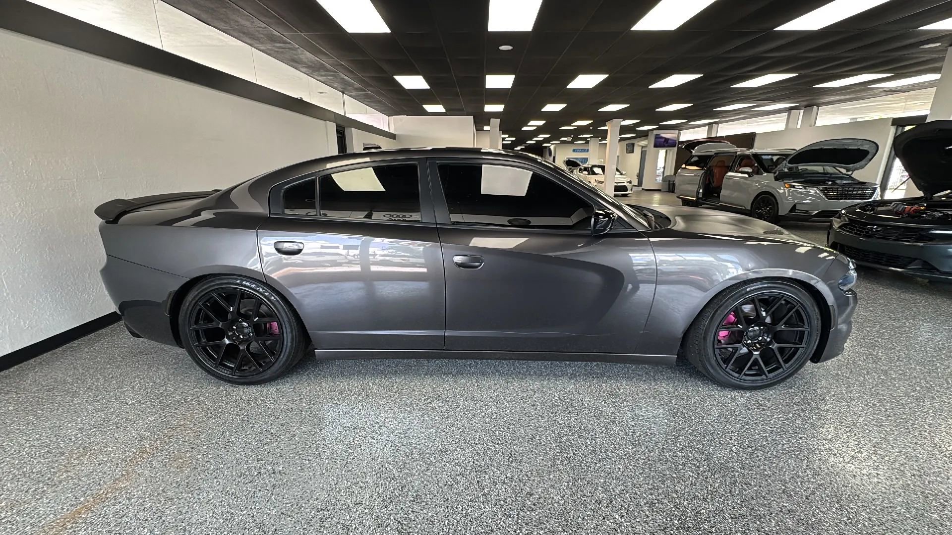 Used 2023 Dodge Charger SXT RWD image 8