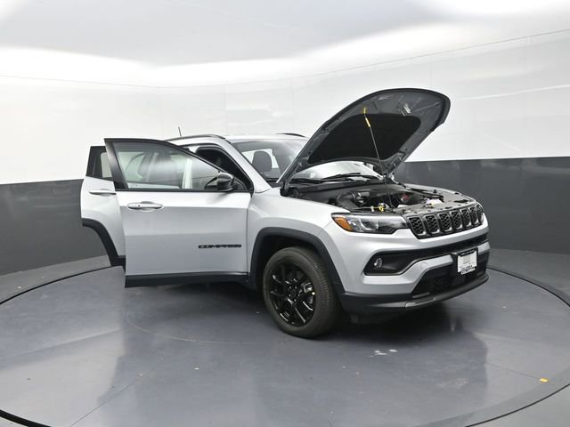New 2026 Jeep Compass Latitude image 30