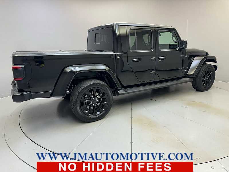 Used 2021 Jeep Gladiator Overland image 5