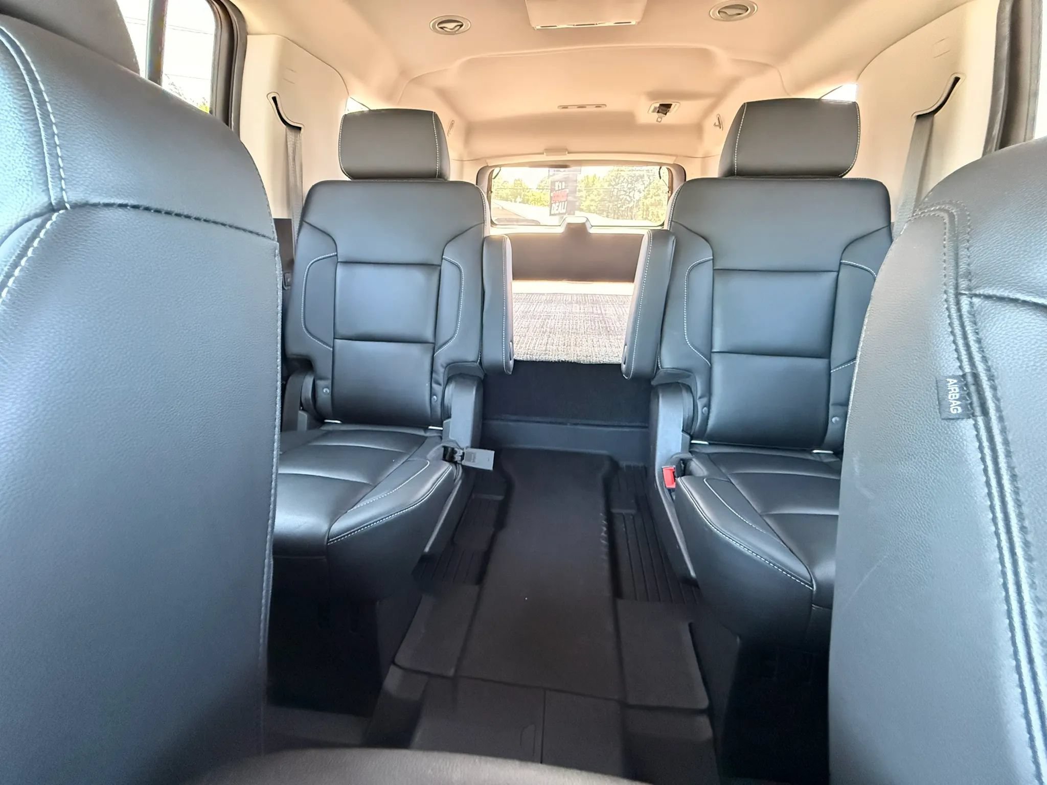 Used 2020 Chevrolet Suburban LT AWD/4WD image 54