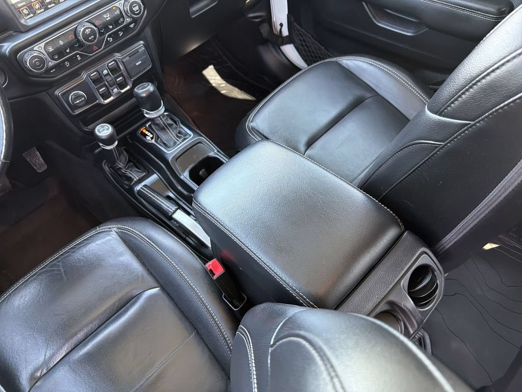 Used 2020 Jeep Wrangler Unlimited Sahara AWD/4WD image 21
