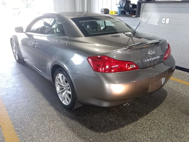 Used 2011 INFINITI G37 Sport w/ Premium Pkg RWD image 3