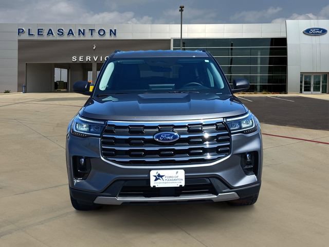 Certified 2025 Ford Explorer Active w/ Active Comfort Package image 8