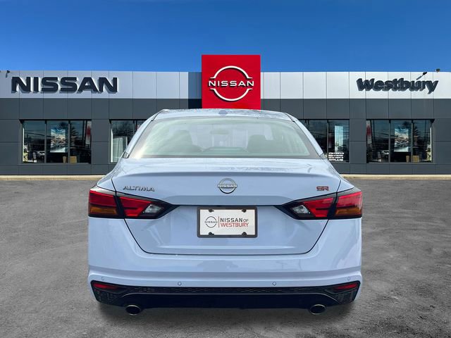Used 2024 Nissan Altima 2.5 SR w/ SR Premium Package image 7