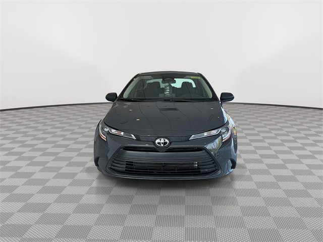 Used 2023 Toyota Corolla LE image 4