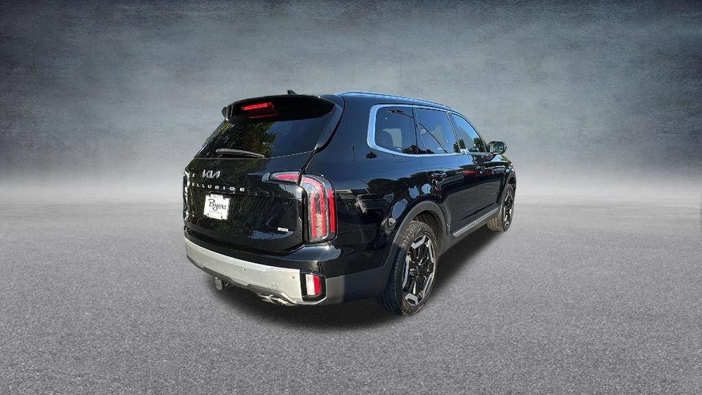 Used 2024 Kia Telluride EX w/ EX Captain's Chair Package AWD/4WD image 34
