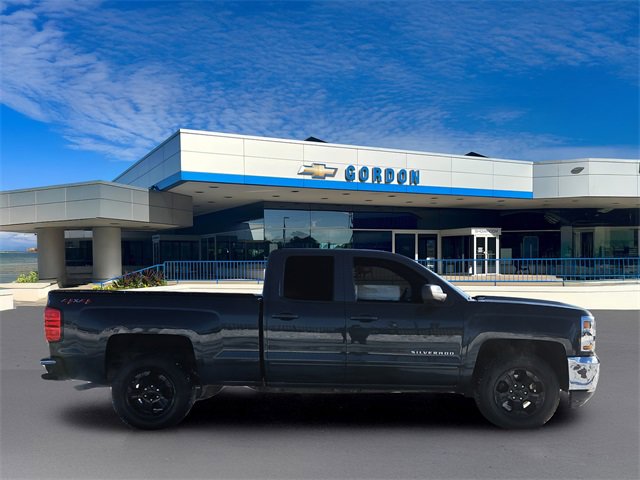 Used 2018 Chevrolet Silverado 1500 LT w/ All Star Edition image 5