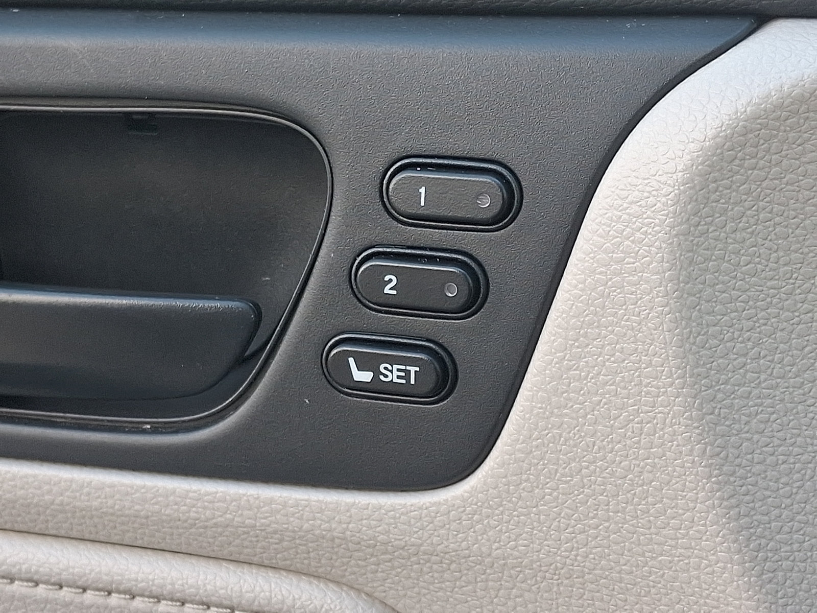 Used 2025 Honda Odyssey EX-L image 28
