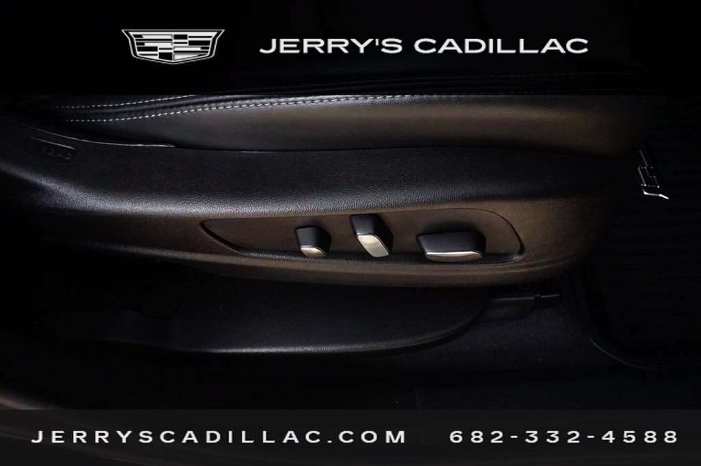 Used 2024 Cadillac XT6 Sport w/ Technology Package AWD/4WD image 28