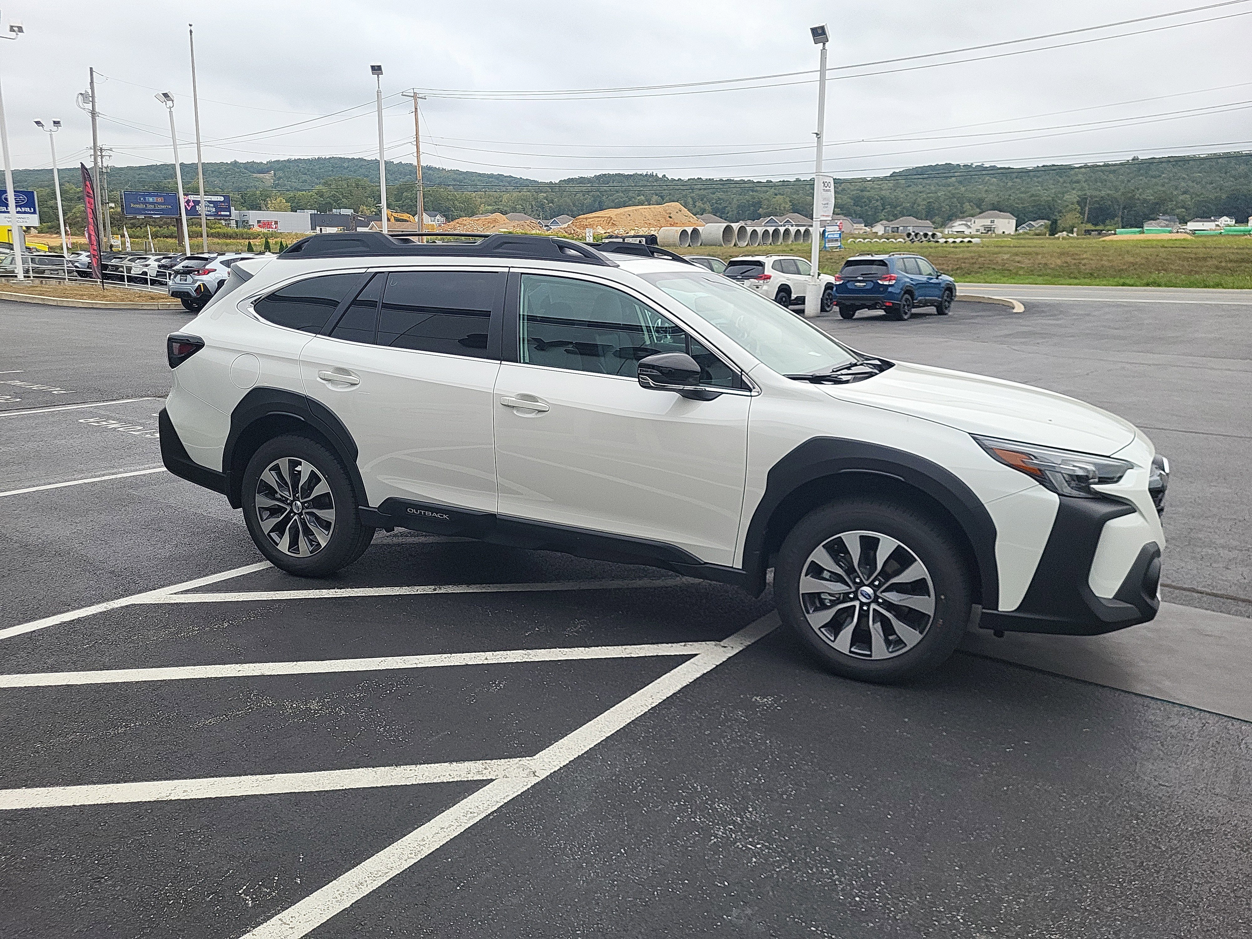 New 2025 Subaru Outback Limited image 5
