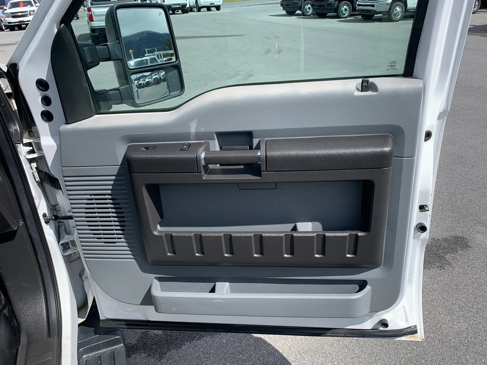 Used 2012 Ford F350 XL w/ PWR Equipment Group AWD/4WD image 22
