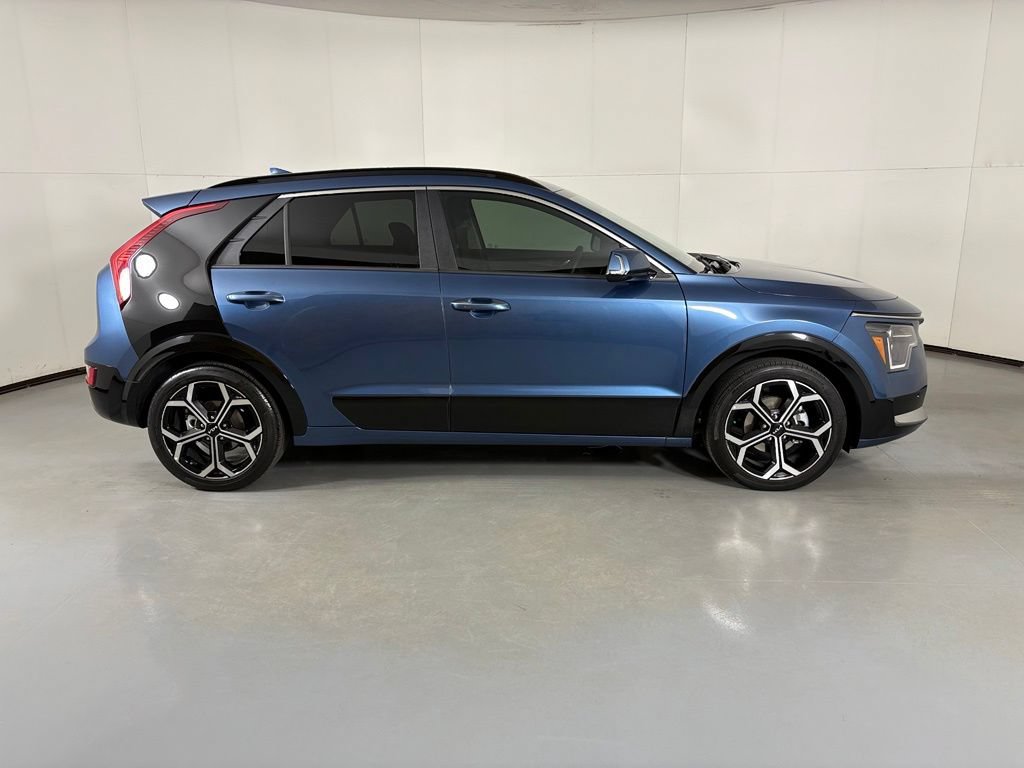 Used 2024 Kia Niro SX Touring FWD image 9