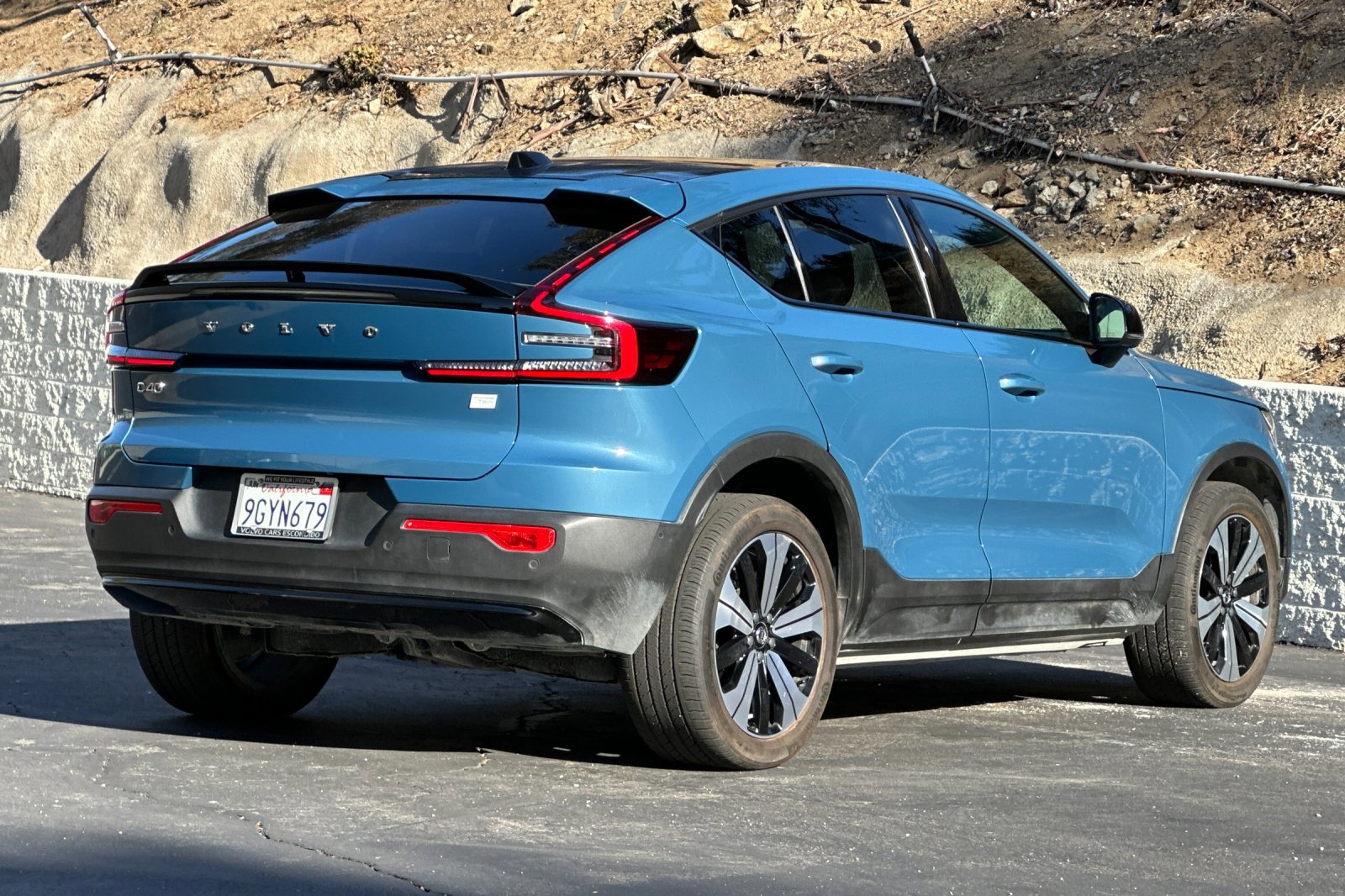 Certified 2023 Volvo C40 P8 Recharge Plus w/ Climate Package image 4