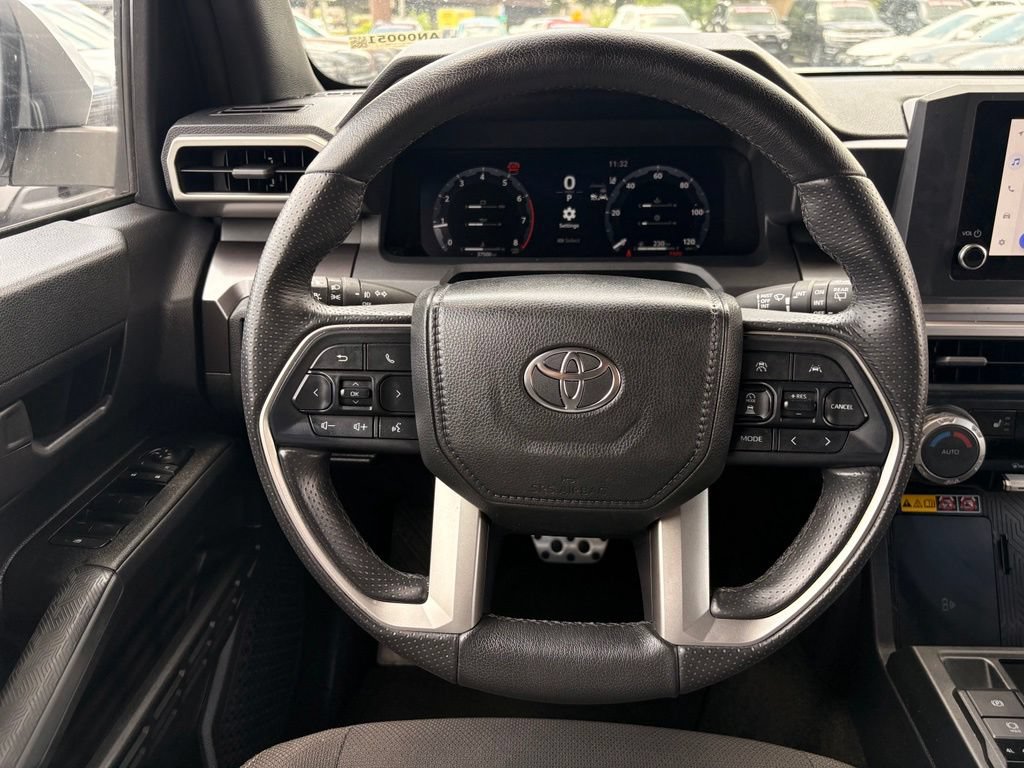 Used 2025 Toyota 4Runner TRD Sport AWD/4WD image 13