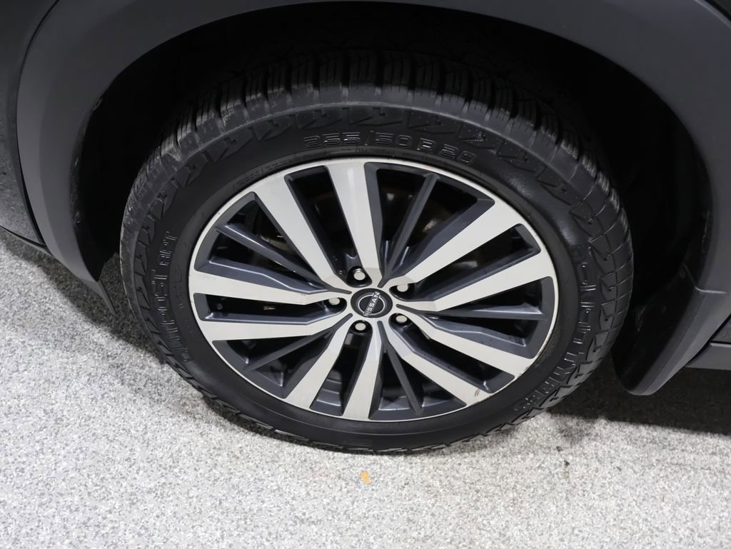 Used 2022 Nissan Pathfinder Platinum w/ Cargo Package image 7