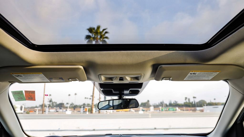 Used 2025 Ford Maverick Lobo image 19