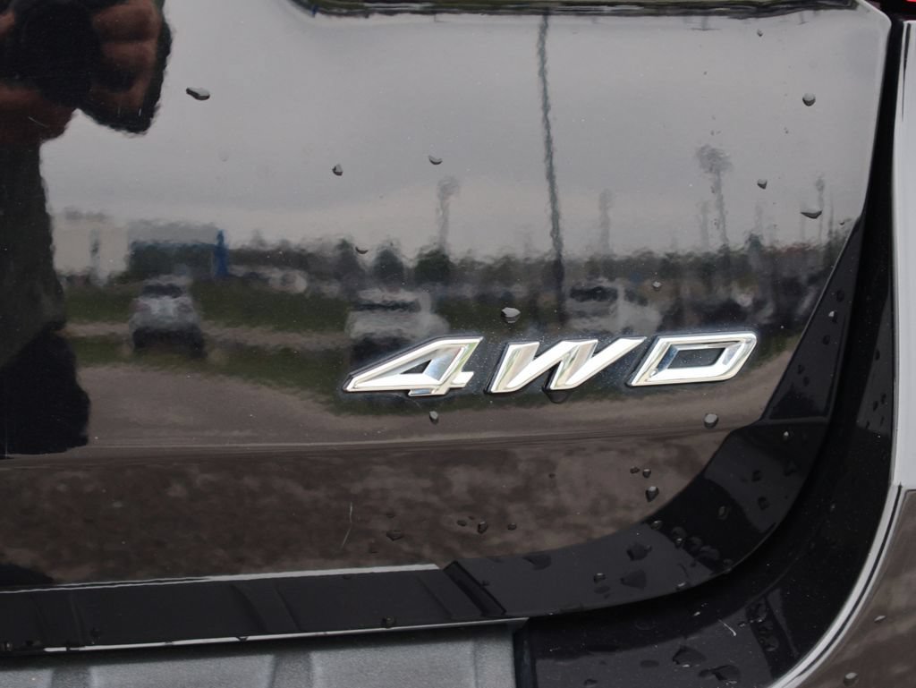 Used 2022 Ford Explorer Limited w/ Equipment Group 301A AWD/4WD image 10