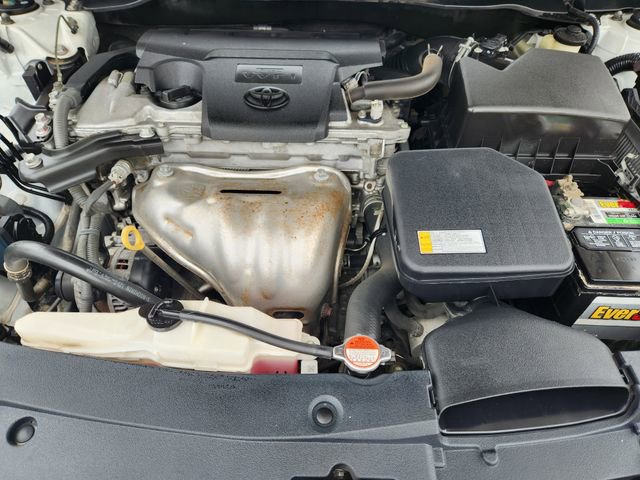 Used 2016 Toyota Camry LE image 30