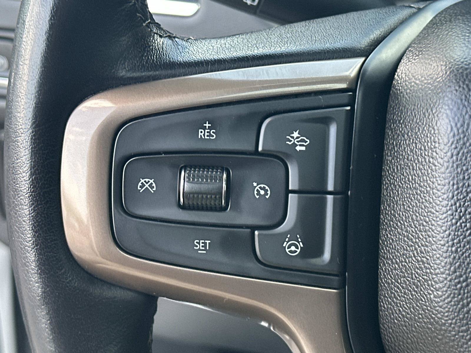 Used 2023 Chevrolet Tahoe High Country w/ Advanced Technology Package AWD/4WD image 18